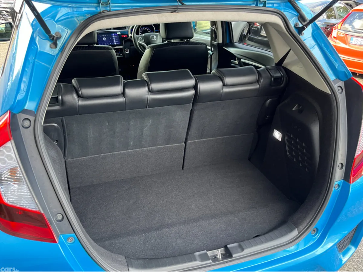 Honda Fit Hatchback, Petrol Hybrid, 2015, Blue