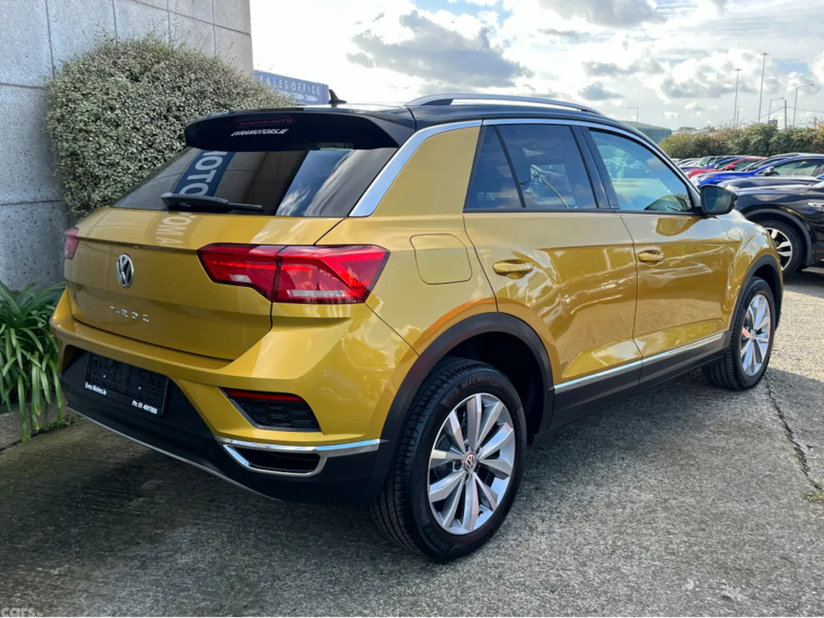 Volkswagen T-Roc SUV, Diesel, 2020, Gold