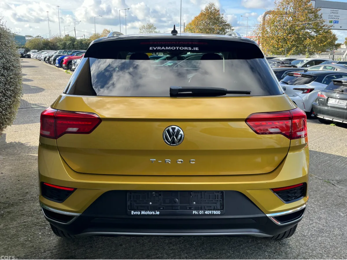 Volkswagen T-Roc SUV, Diesel, 2020, Gold