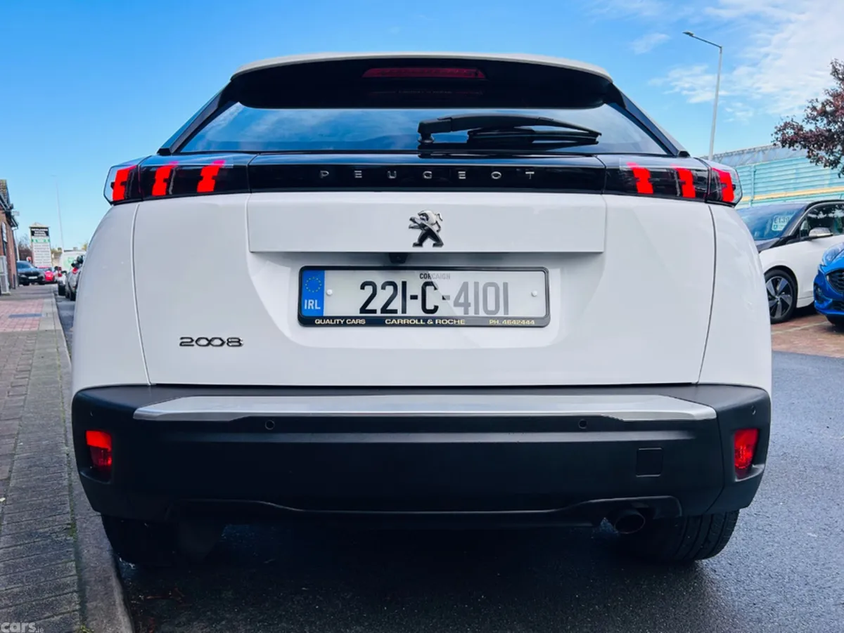 Peugeot 5008 MPV, Diesel, 2018, White