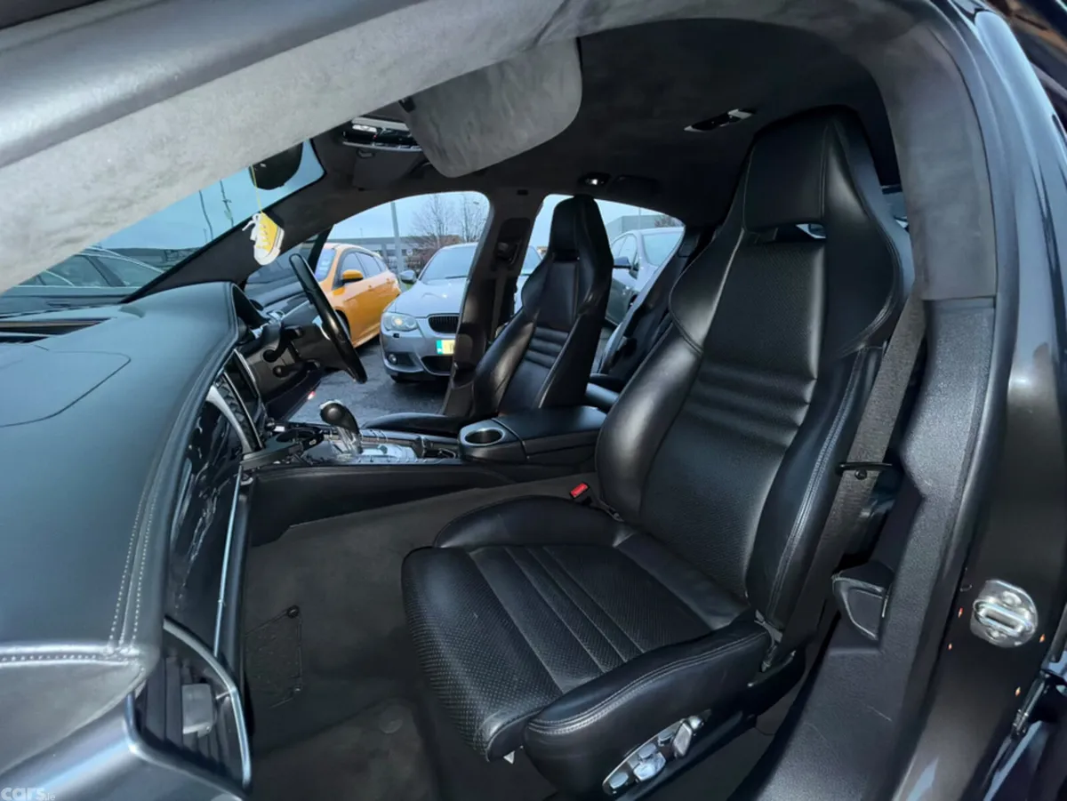 Porsche Panamera Hatchback, Petrol, 2010, Grey