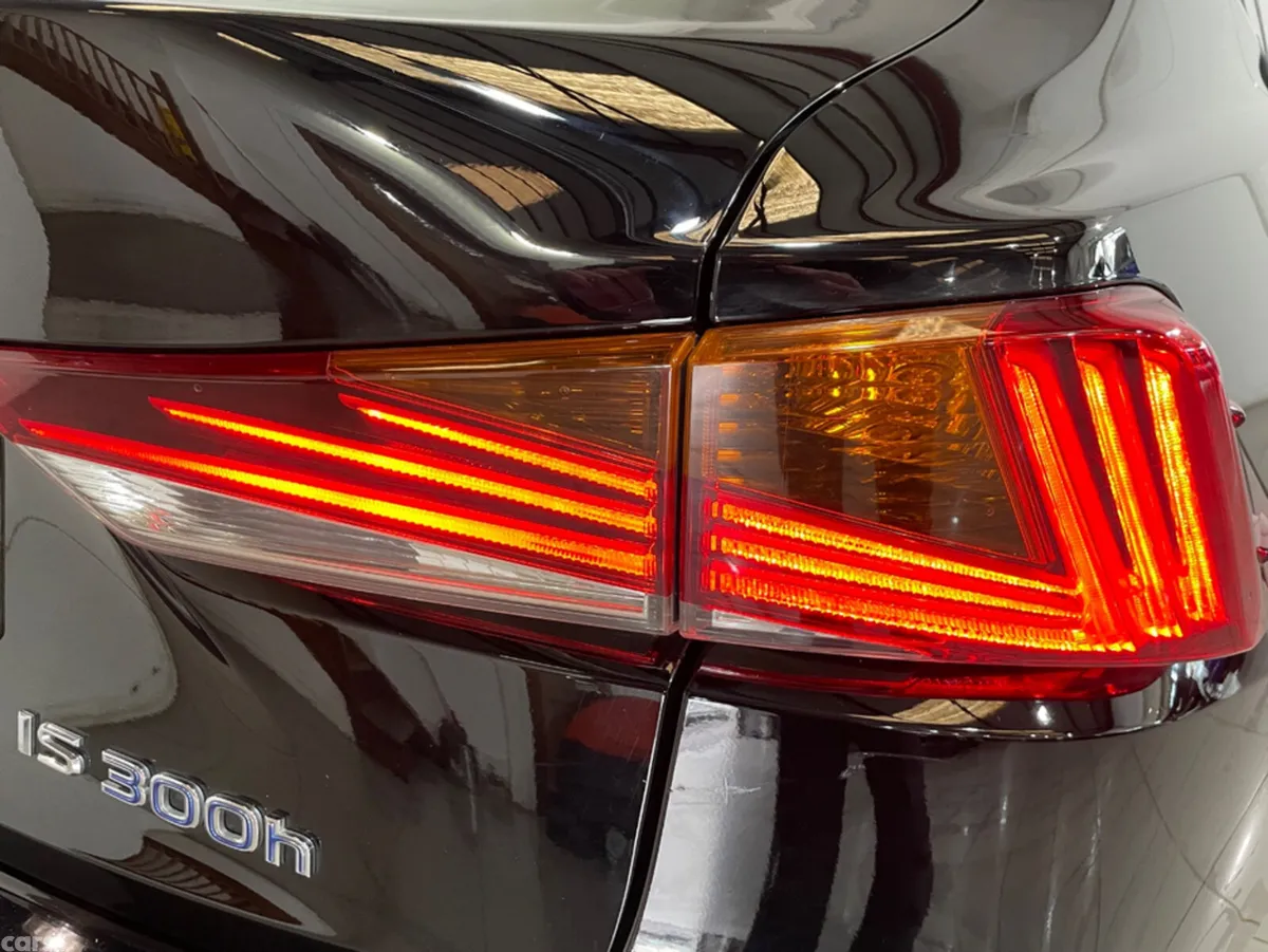Lexus IS Saloon, Petrol Hybrid, 2020, Black