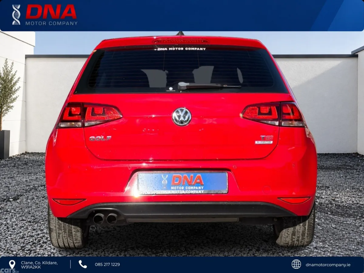 Volkswagen Golf Hatchback, Petrol, 2016, Red
