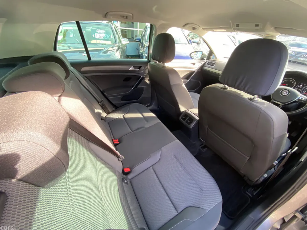 Volkswagen Golf Hatchback, Petrol, 2017, Silver