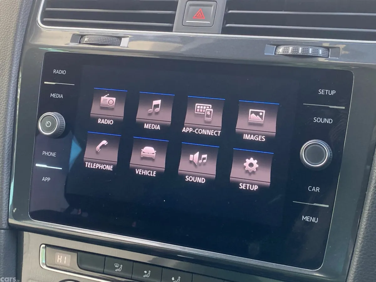 Volkswagen Golf Hatchback, Petrol, 2017, Silver