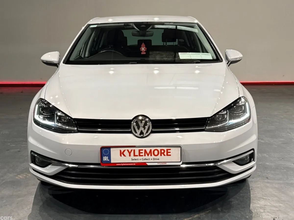 Volkswagen Golf Hatchback, Petrol, 2019, White