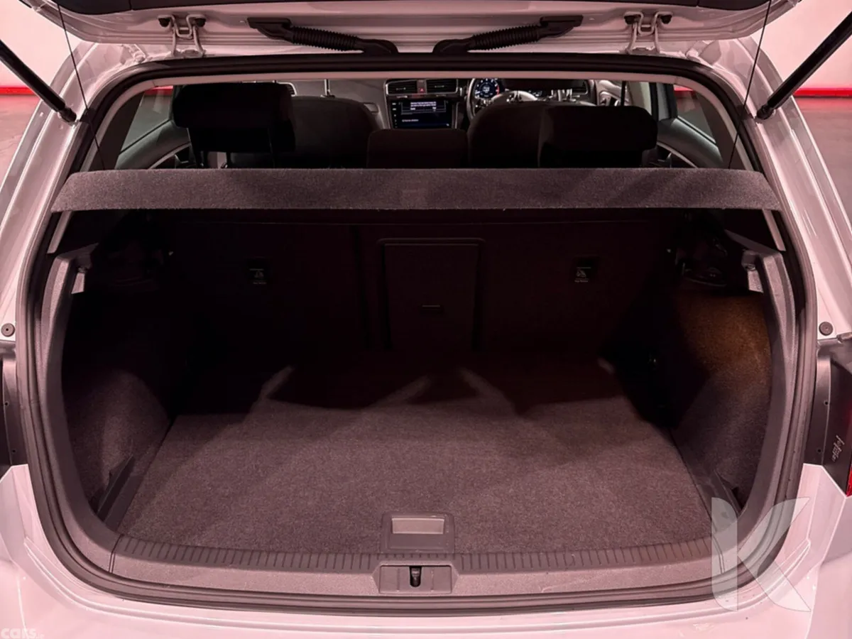 Volkswagen Golf Hatchback, Petrol, 2019, White