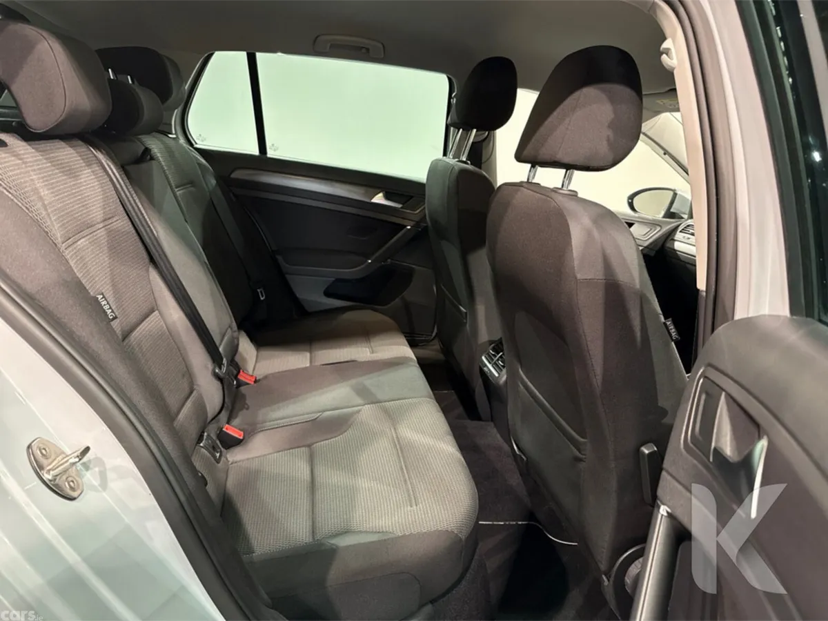 Volkswagen Golf Hatchback, Petrol, 2019, White
