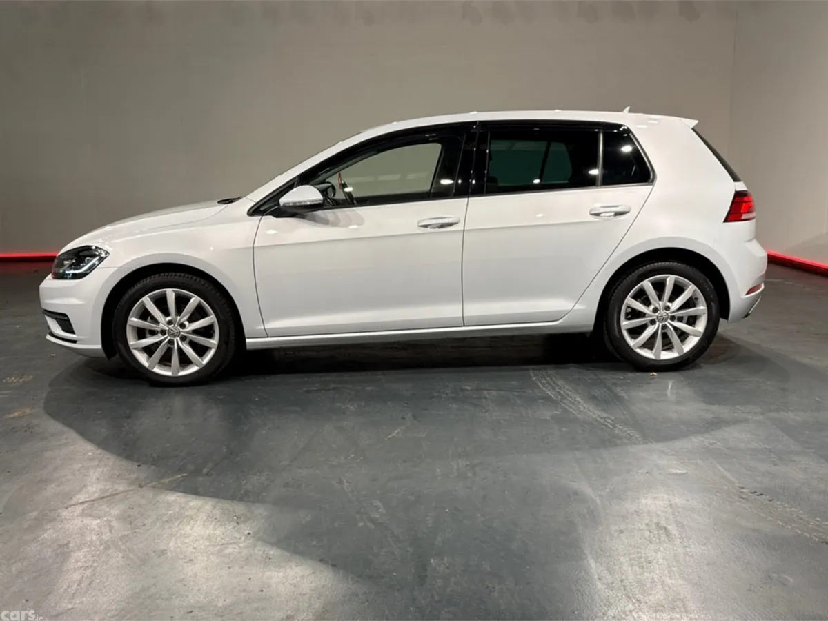 Volkswagen Golf Hatchback, Petrol, 2019, White
