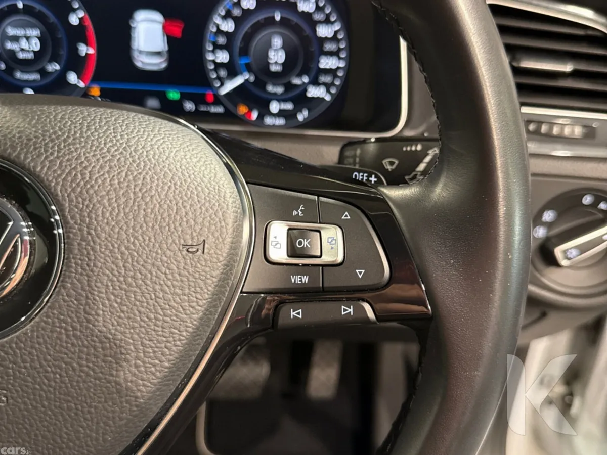 Volkswagen Golf Hatchback, Petrol, 2019, White