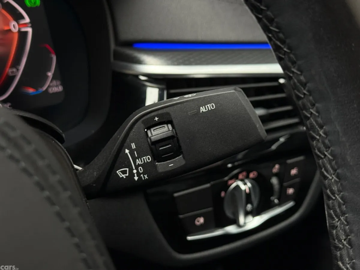 BMW 5-Series Saloon, Diesel, 2021, Blue
