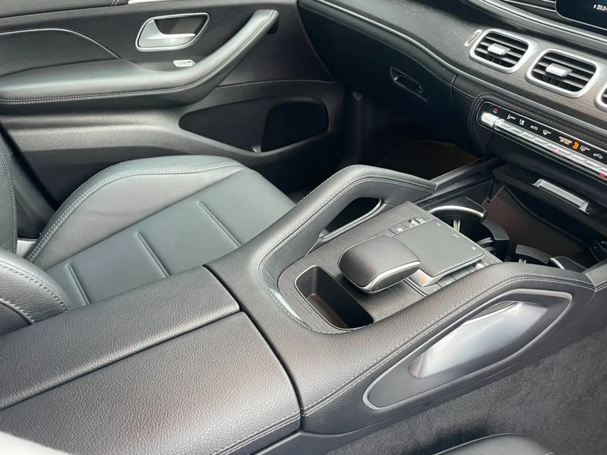 Mercedes-Benz GLE SUV, Diesel Plug-in Hybrid, 2022, Black