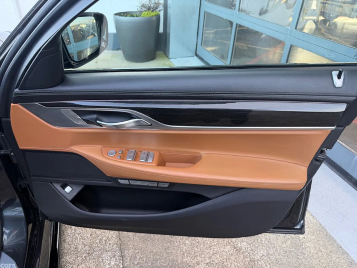 BMW 7-Series Saloon, Diesel, 2016, Grey