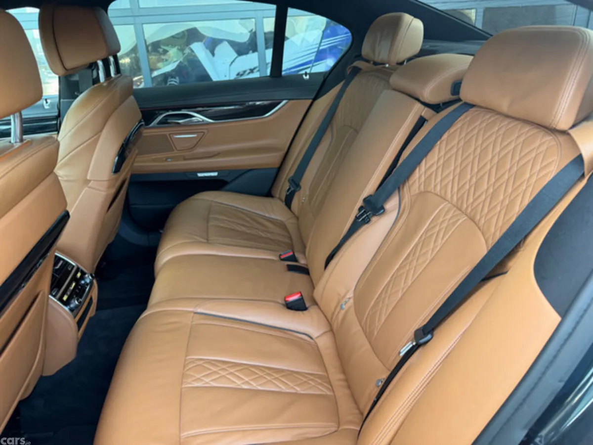BMW 7-Series Saloon, Diesel, 2016, Grey