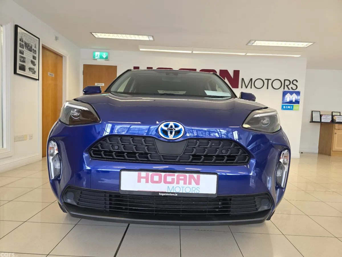 Toyota Yaris Cross SUV, Petrol Hybrid, 2021, Blue