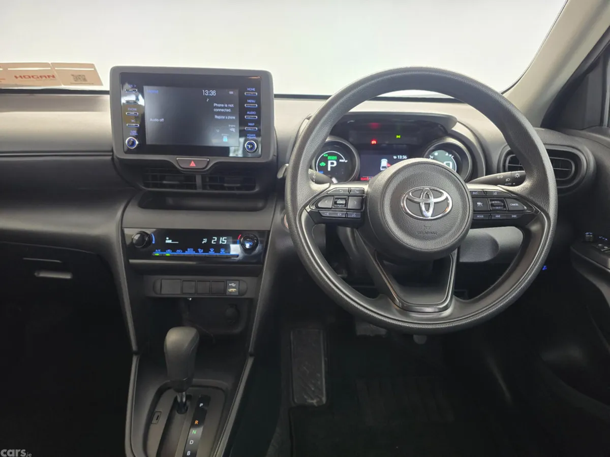 Toyota Yaris Cross SUV, Petrol Hybrid, 2021, Blue