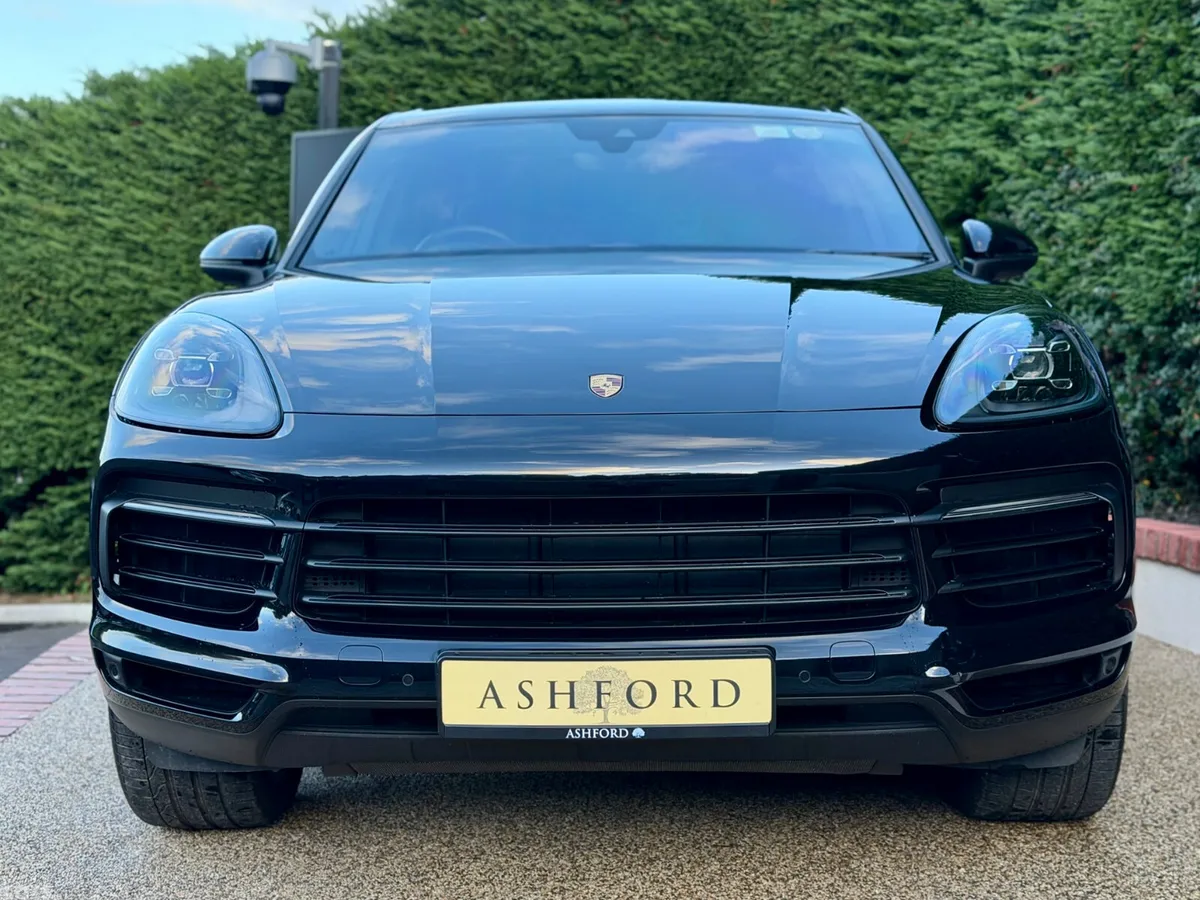 Porsche Cayenne SUV, Petrol, 2018, Black