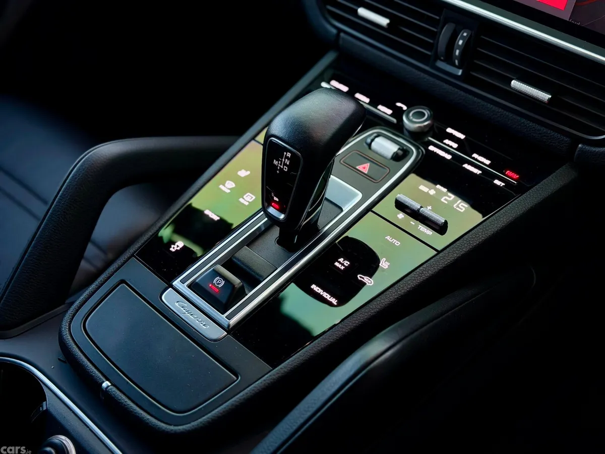 Porsche Cayenne SUV, Petrol, 2018, Black
