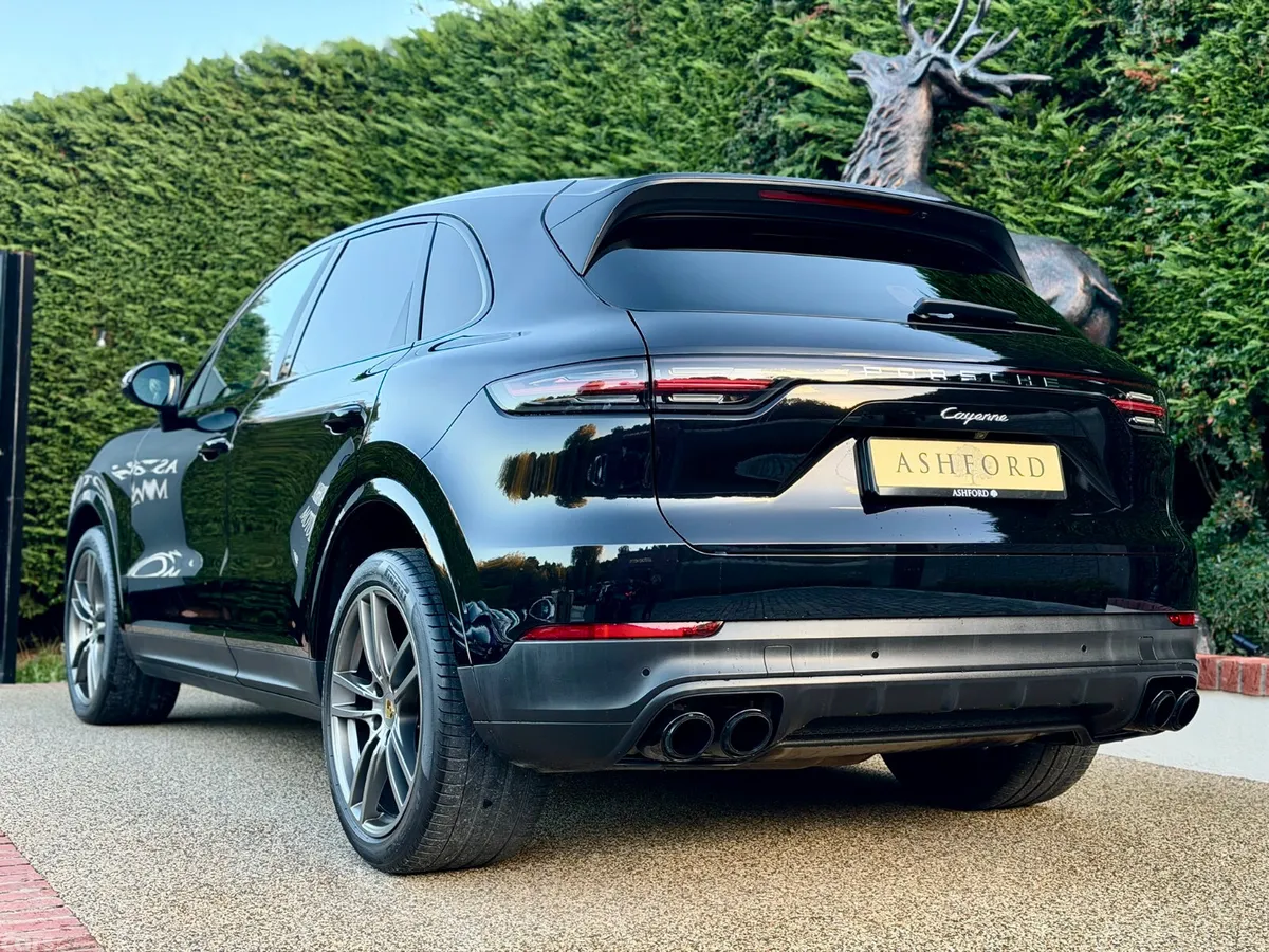 Porsche Cayenne SUV, Petrol, 2018, Black