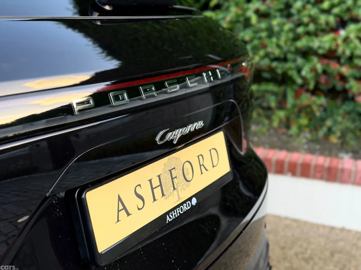 Porsche Cayenne SUV, Petrol, 2018, Black