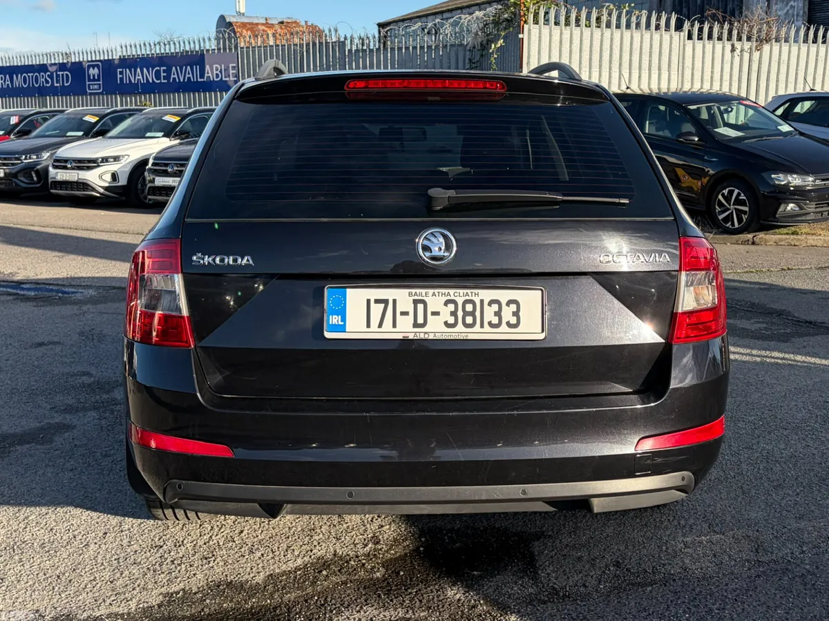 Skoda Octavia Estate, Diesel, 2017, Black