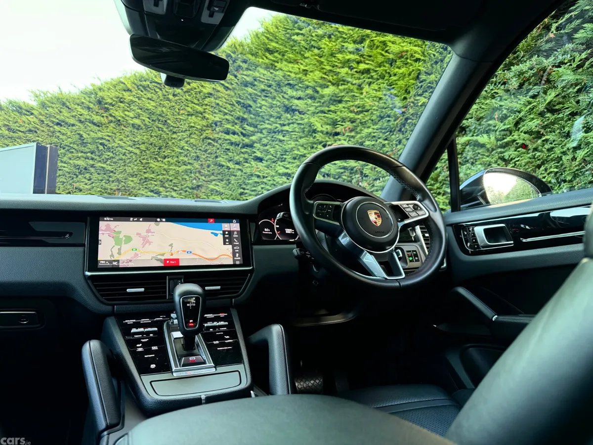 Porsche Cayenne SUV, Petrol, 2018, Black
