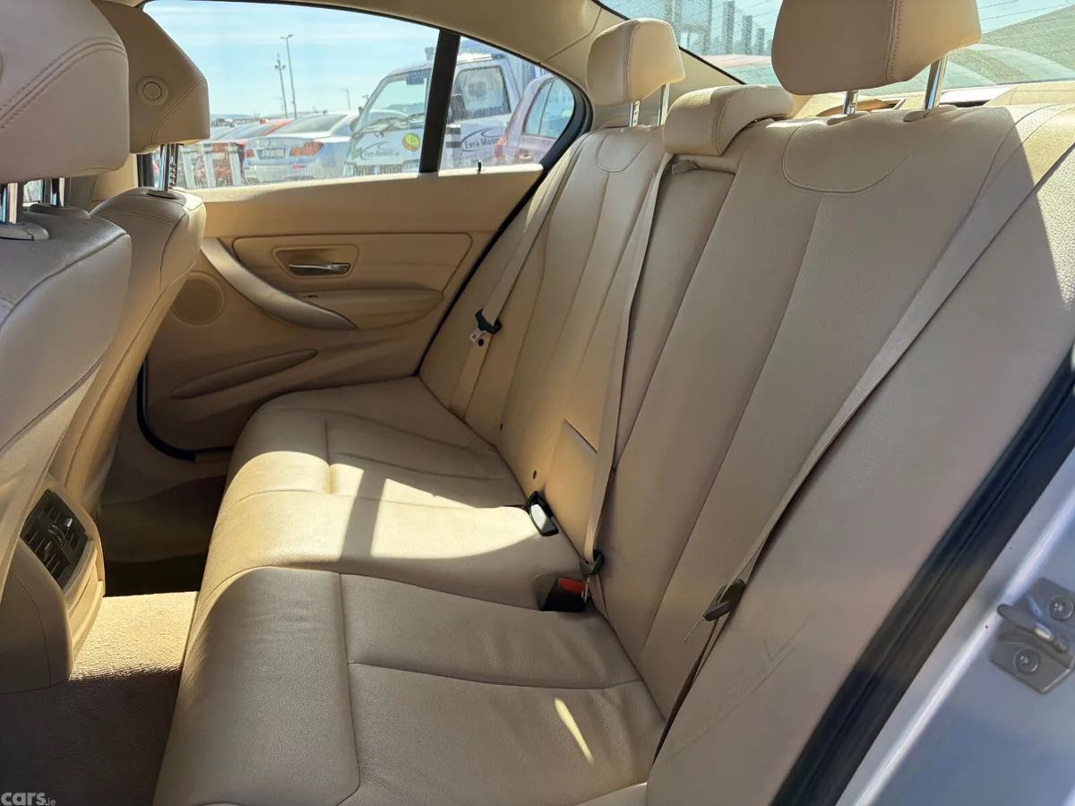 BMW 3-Series Saloon, Diesel, 2014, Silver