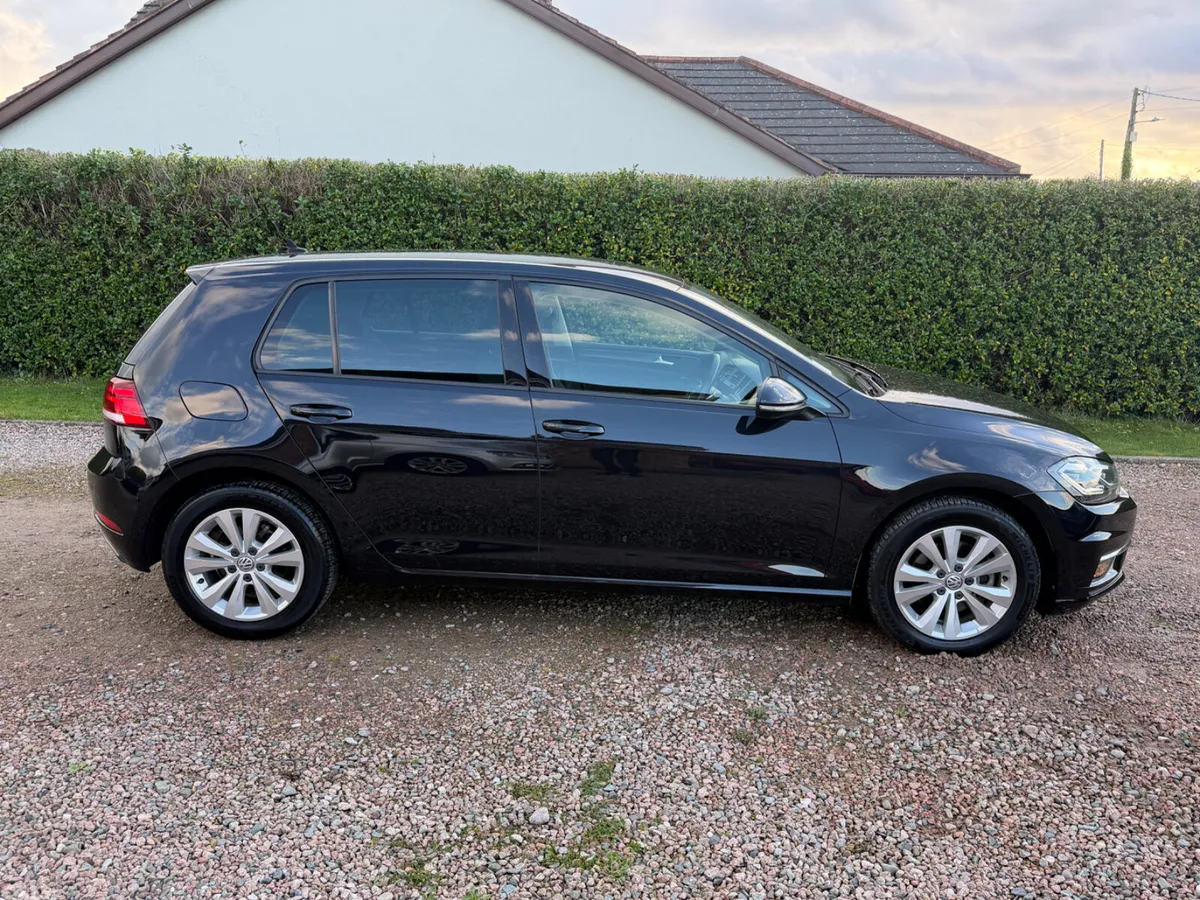 Volkswagen Golf Hatchback, Petrol, 2017, Black