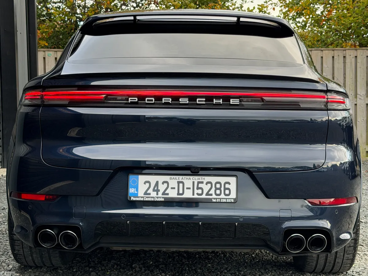 Porsche Cayenne SUV, Petrol Plug-in Hybrid, 2024, Blue