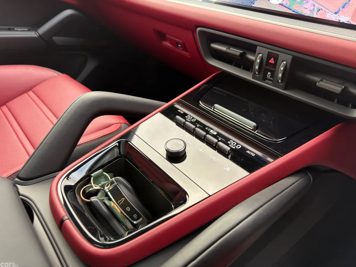 Porsche Cayenne SUV, Petrol Plug-in Hybrid, 2024, Blue