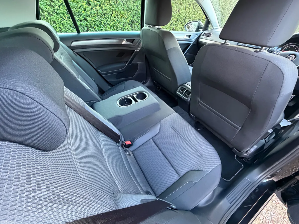 Volkswagen Golf Hatchback, Petrol, 2017, Black