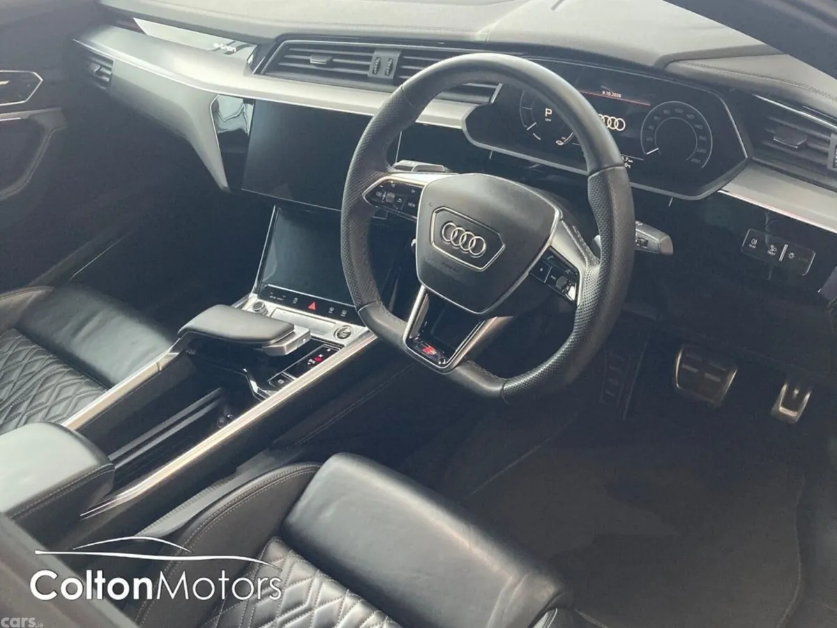 Audi Q8 SUV, Electric, 2024, Grey