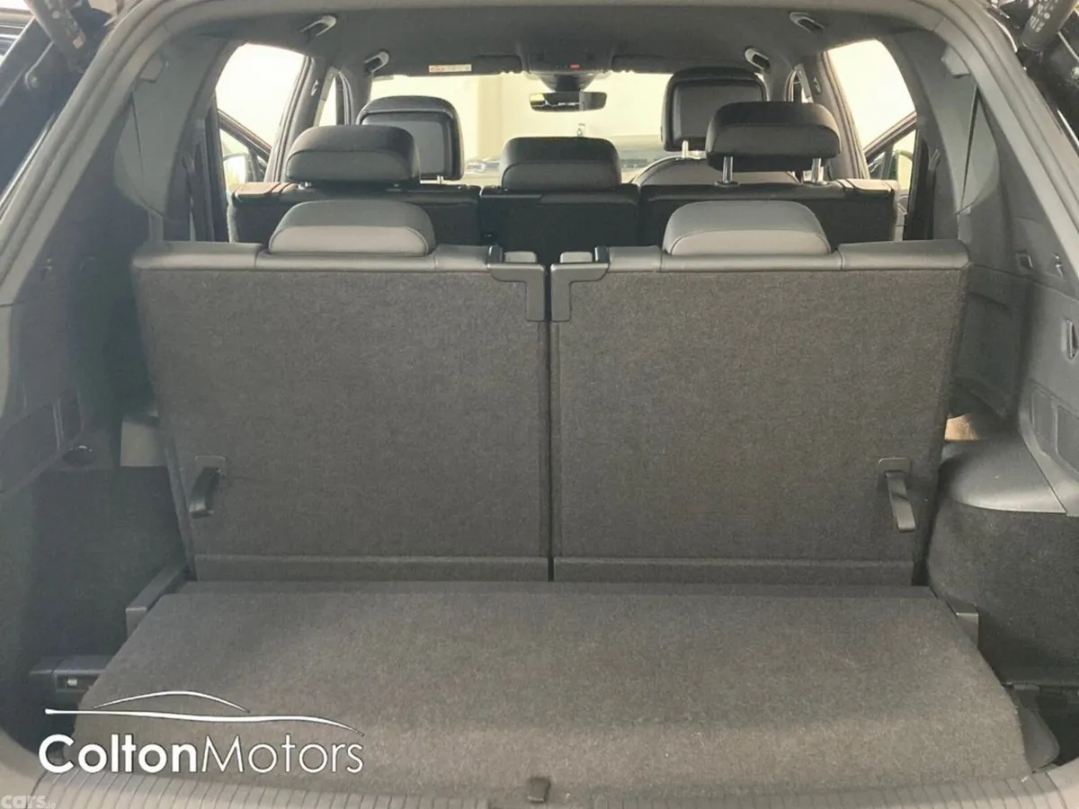 SEAT Tarraco MPV, Diesel, 2023, Black