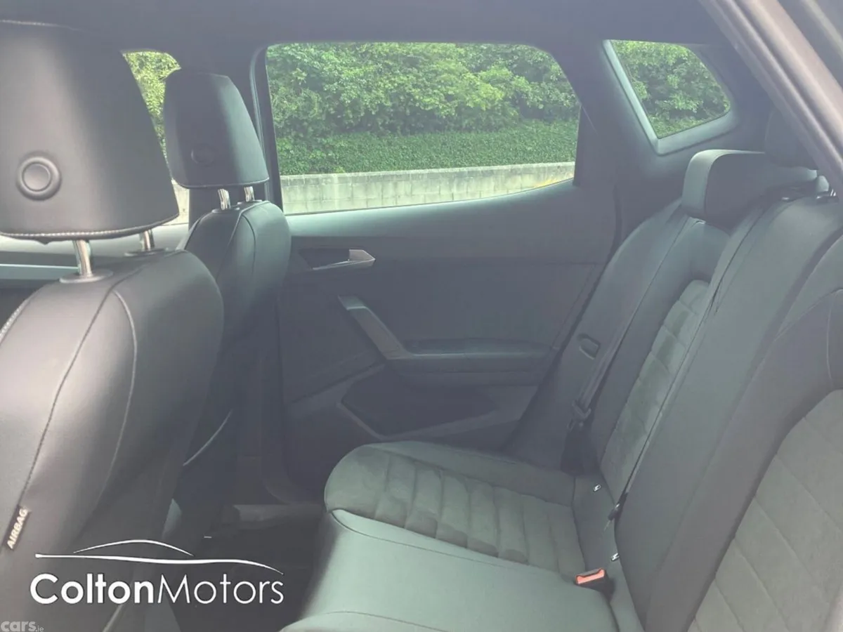SEAT Arona SUV, Petrol, 2025, Green