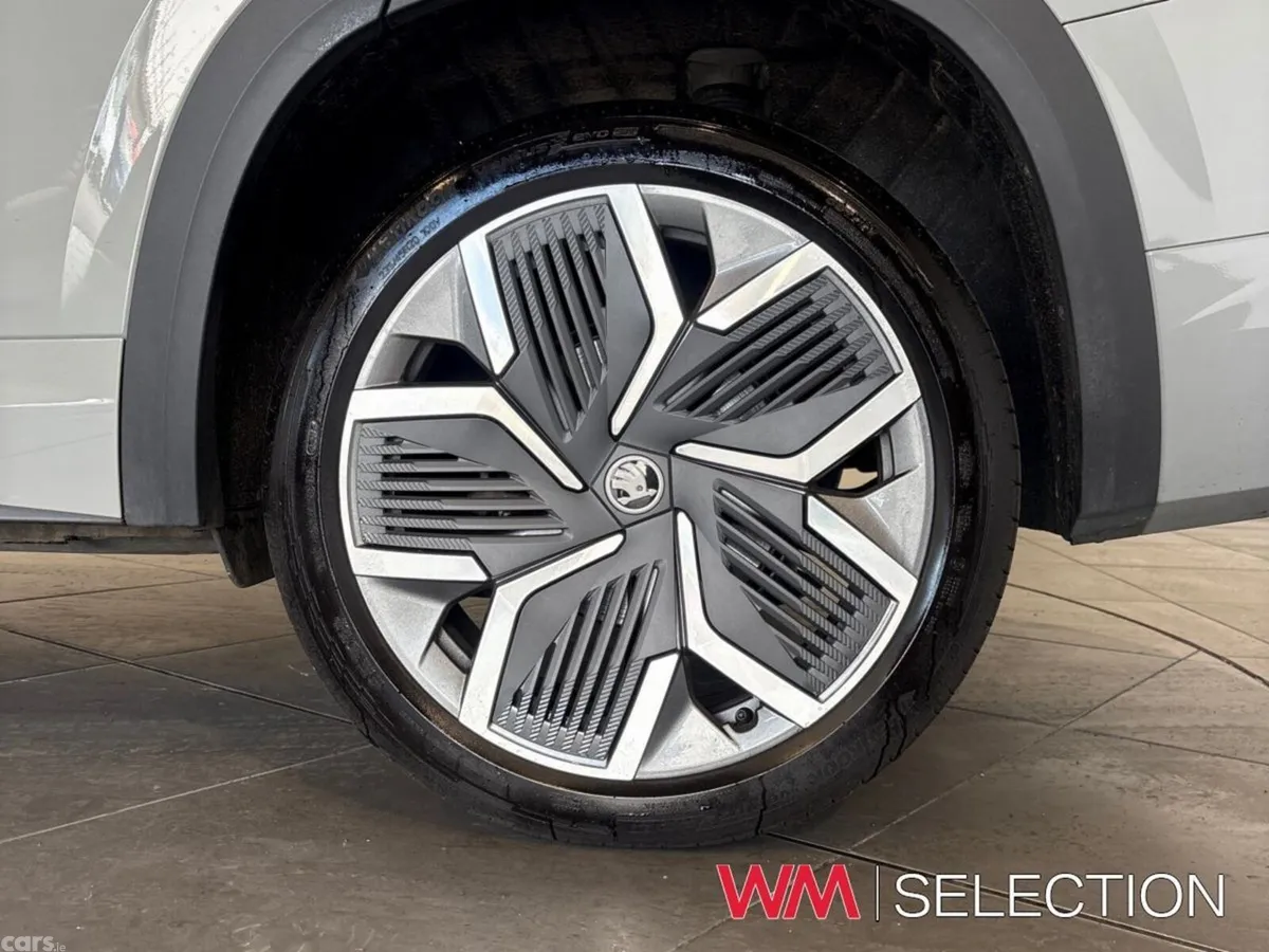 Skoda Kodiaq SUV, Petrol Plug-in Hybrid, 2025, Grey