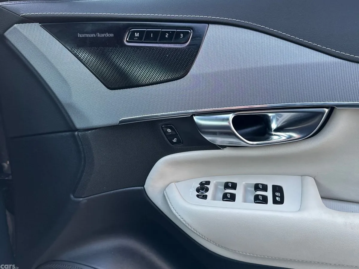 Volvo XC90 SUV, Petrol Plug-in Hybrid, 2021, Grey