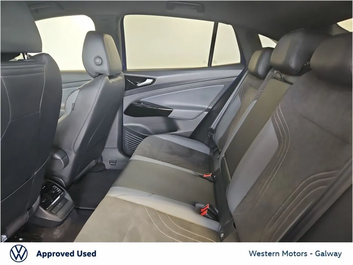 Volkswagen ID.5 SUV, Electric, 2024, Blue