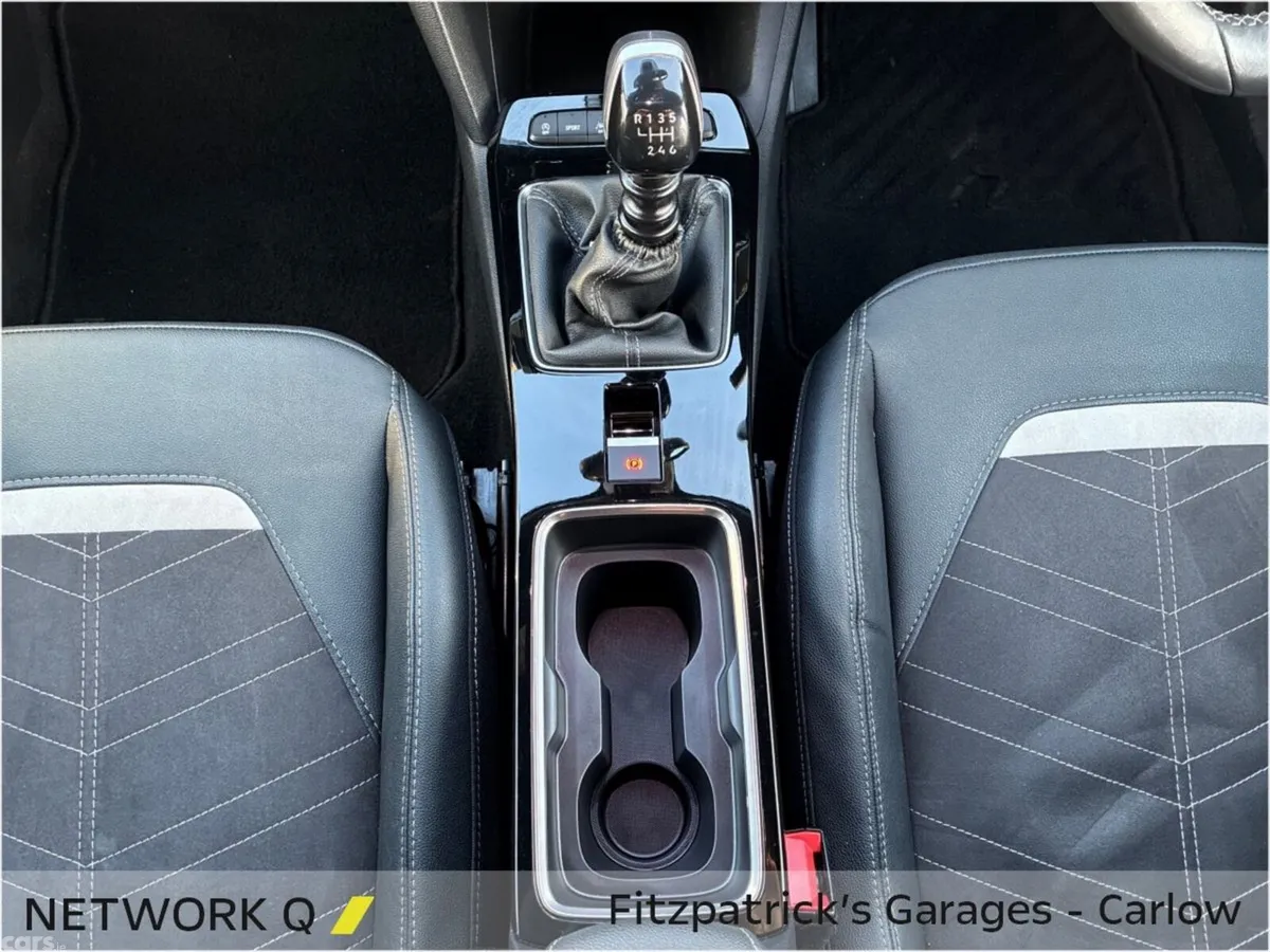 Opel Mokka SUV, Petrol, 2024, Blue