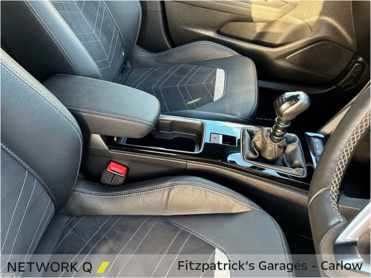 Opel Mokka SUV, Petrol, 2024, Blue