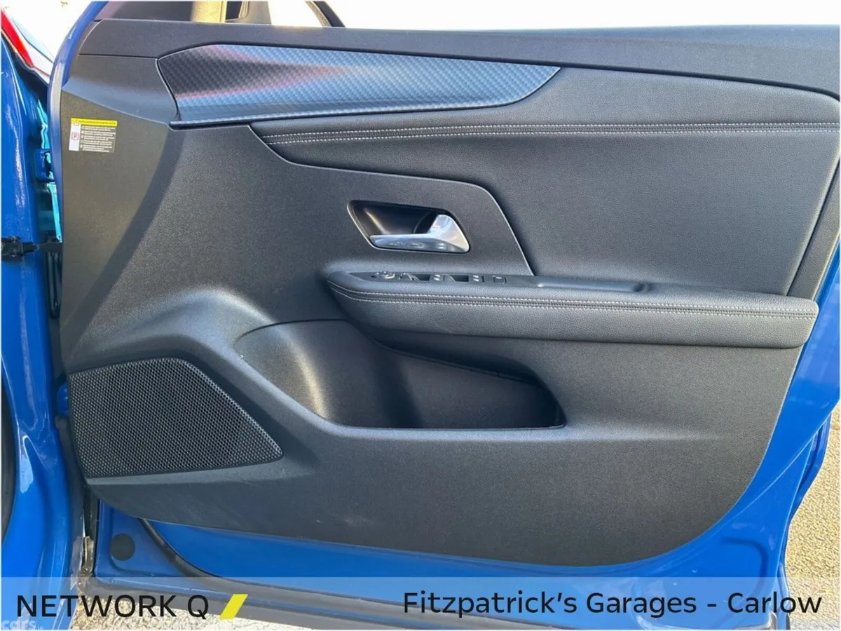 Opel Mokka SUV, Petrol, 2024, Blue