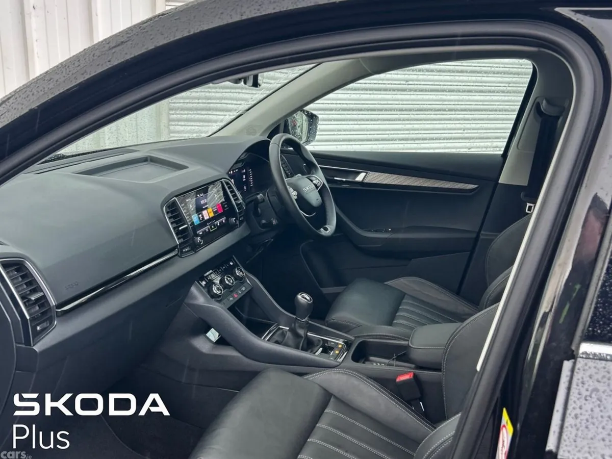 Skoda Karoq SUV, Petrol, 2026, Black