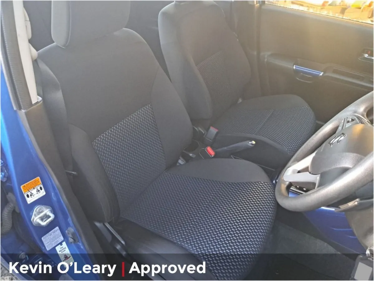 Suzuki Ignis Hatchback, Petrol, 2023, Blue
