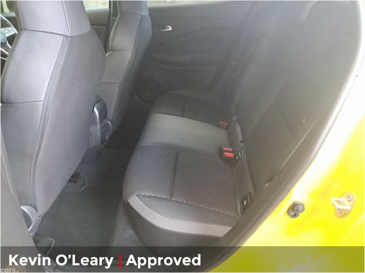 Nissan Juke SUV, Petrol Hybrid, 2025, Yellow