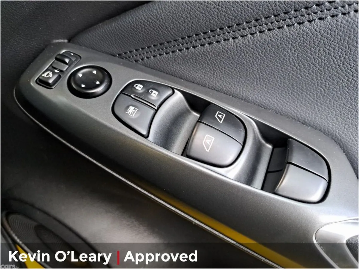 Nissan Juke SUV, Petrol Hybrid, 2025, Yellow