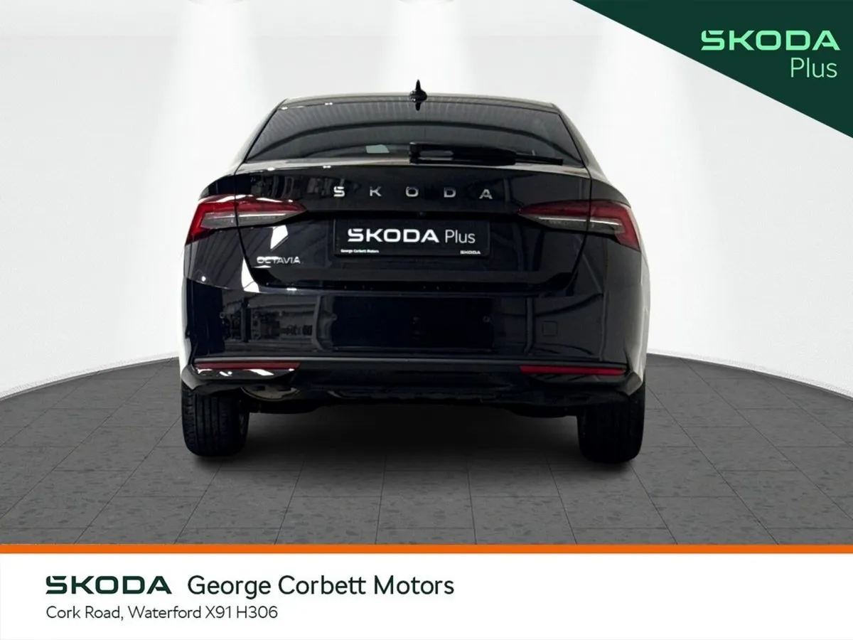 Skoda Octavia Saloon, Petrol, 2026, Black