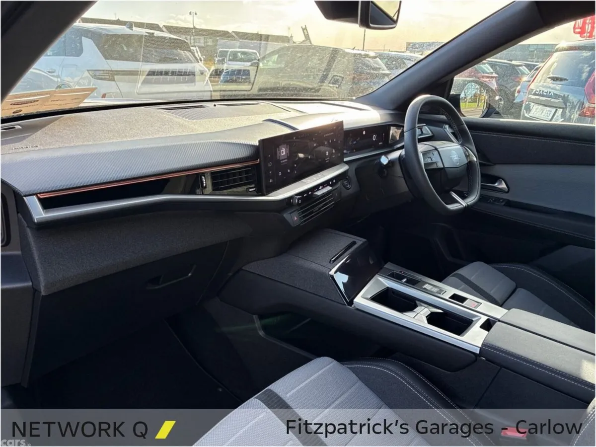 Opel Grandland SUV, Electric, 2025, Brown