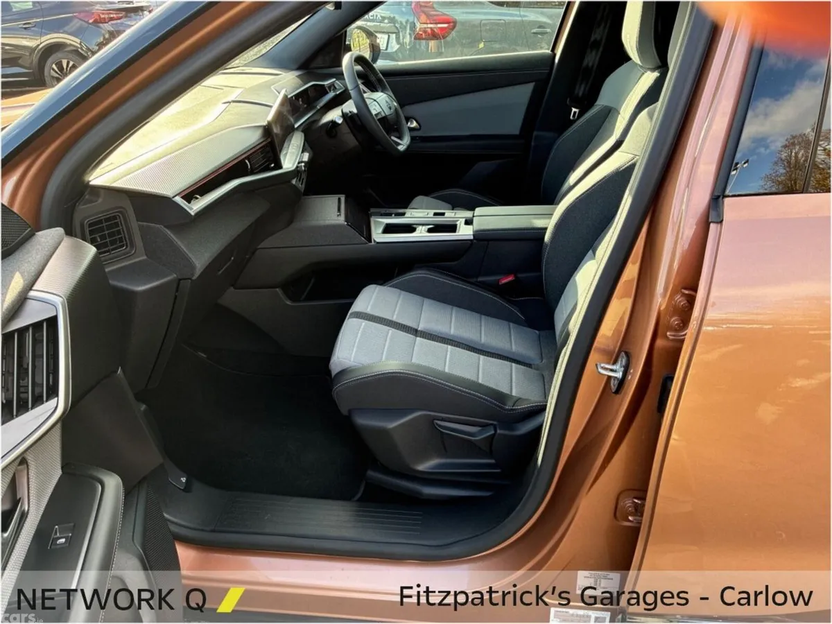 Opel Grandland SUV, Electric, 2025, Brown
