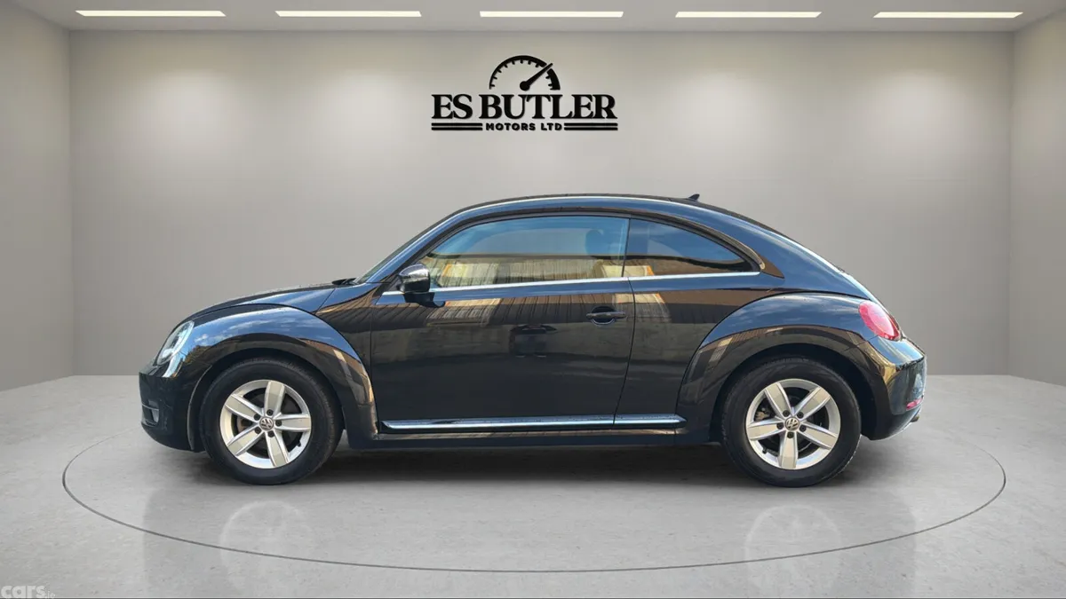 Volkswagen Beetle Hatchback, Petrol, 2015, Black