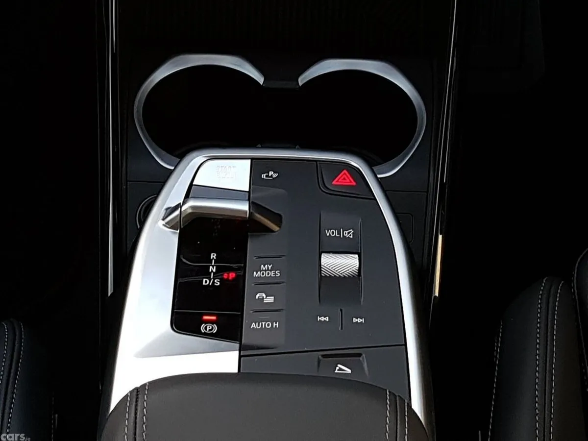 BMW X1 SUV, Petrol Plug-in Hybrid, 2026, Blue