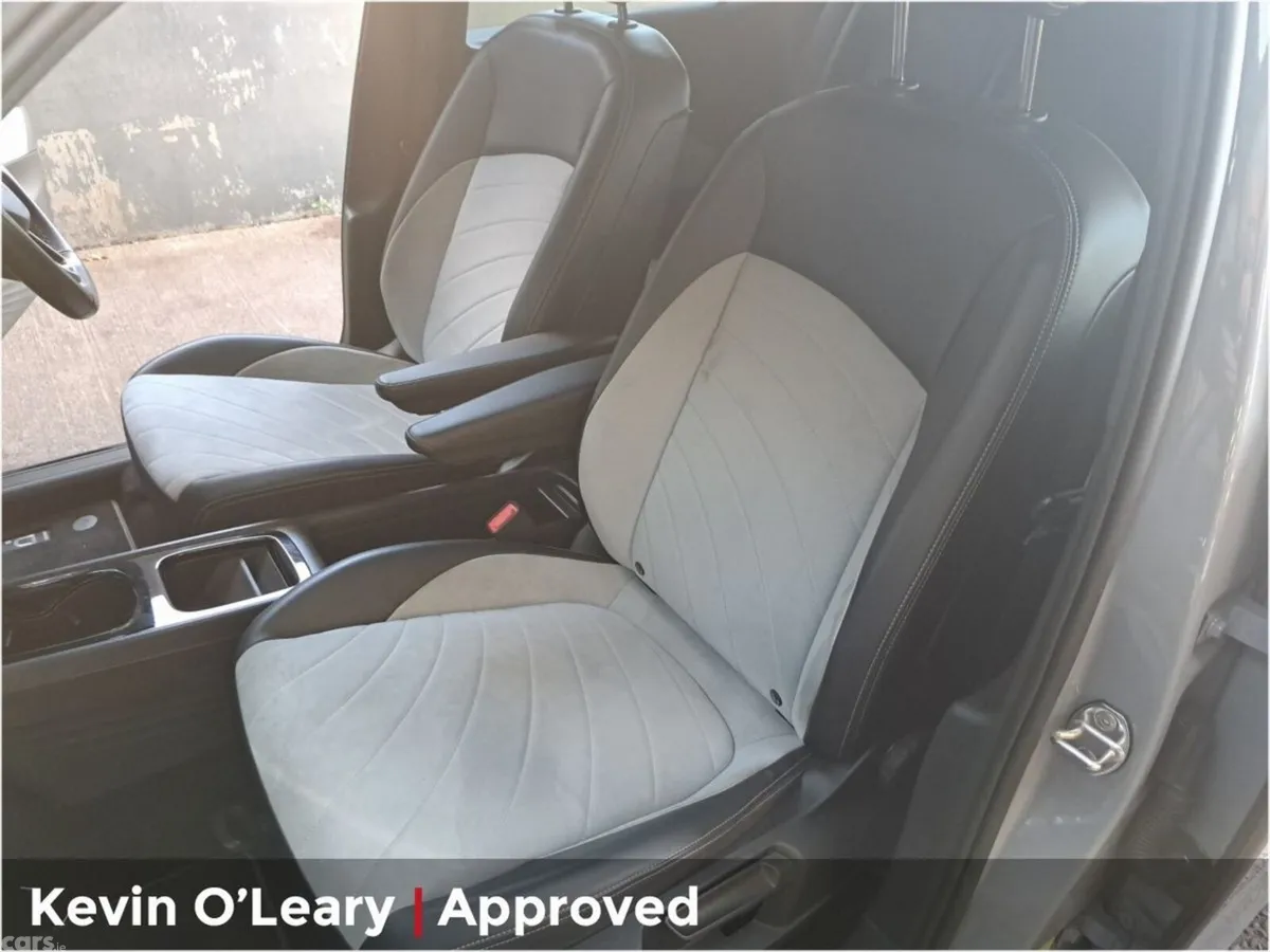 Volkswagen ID.3 Hatchback, Electric, 2023, Grey